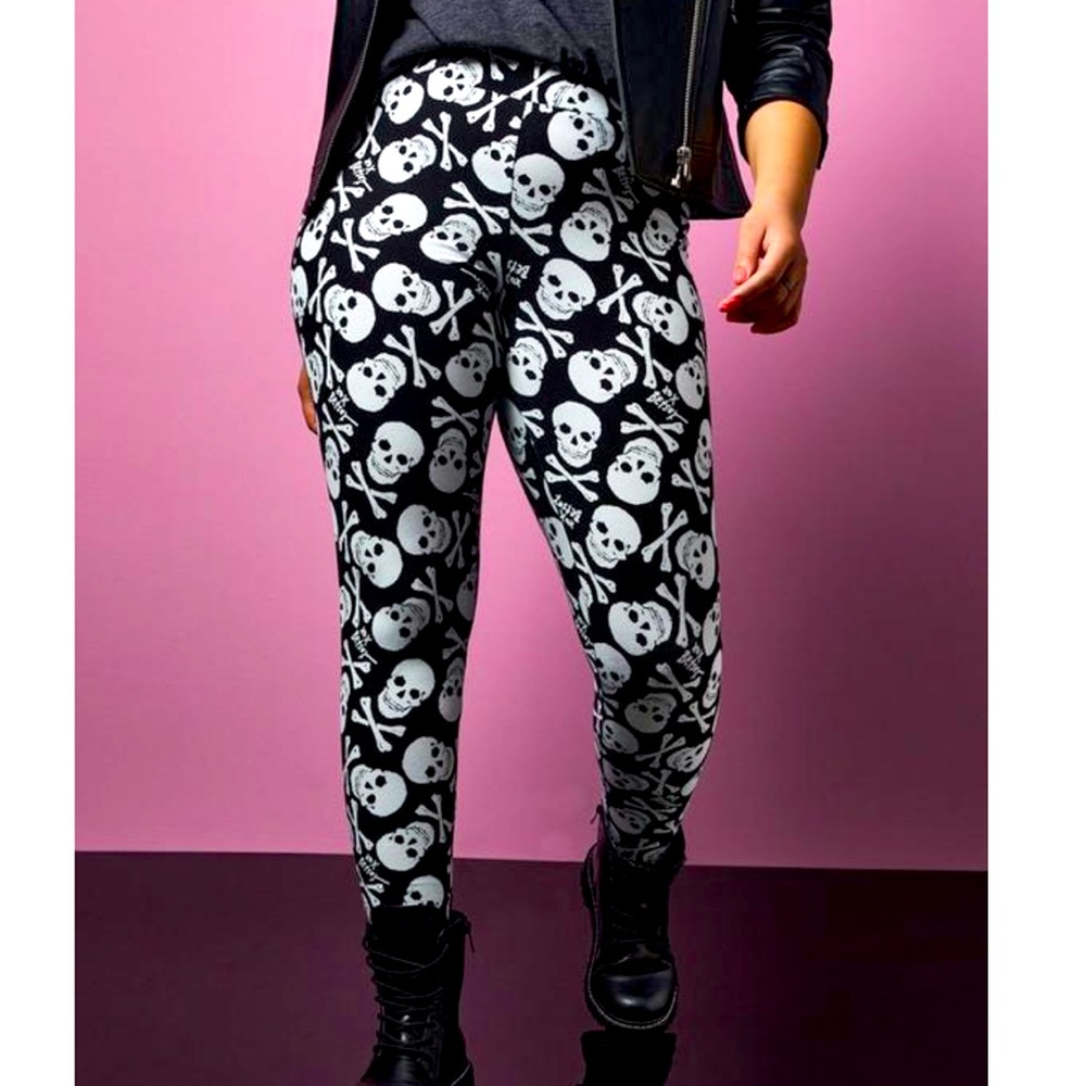Betsey Johnson Torrid Collaboration Skull Print Leggings
